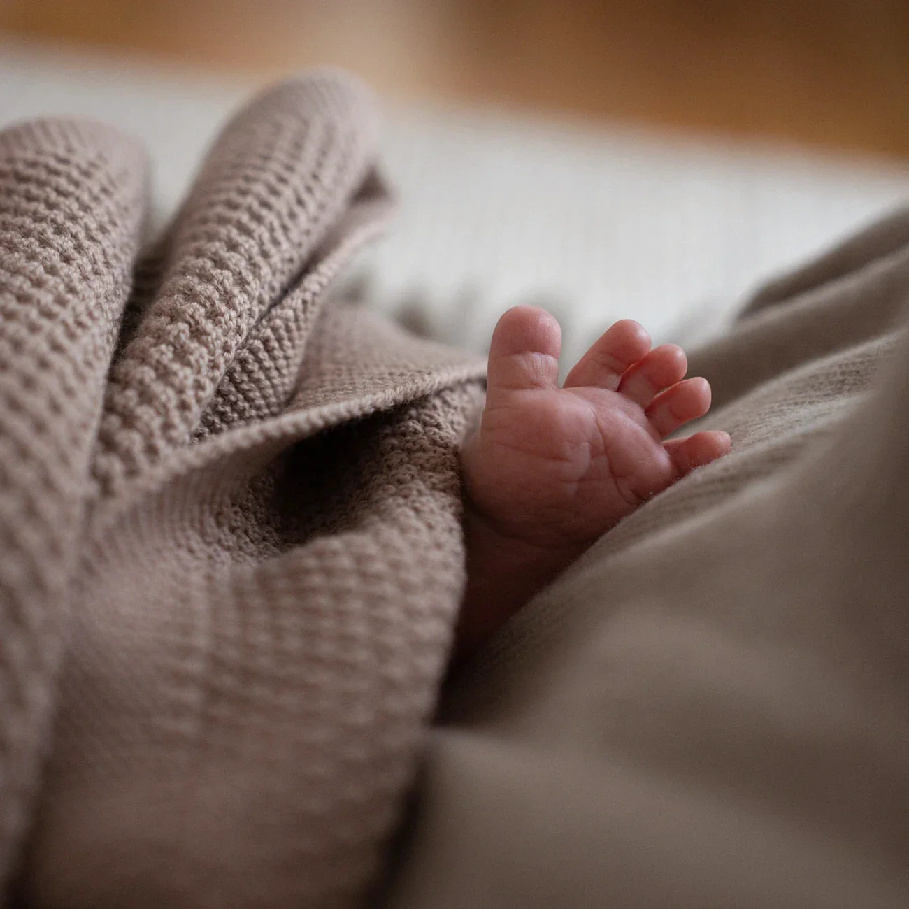 THE WOOLLY FAMILY BLANKET - cappuccino - Image 10