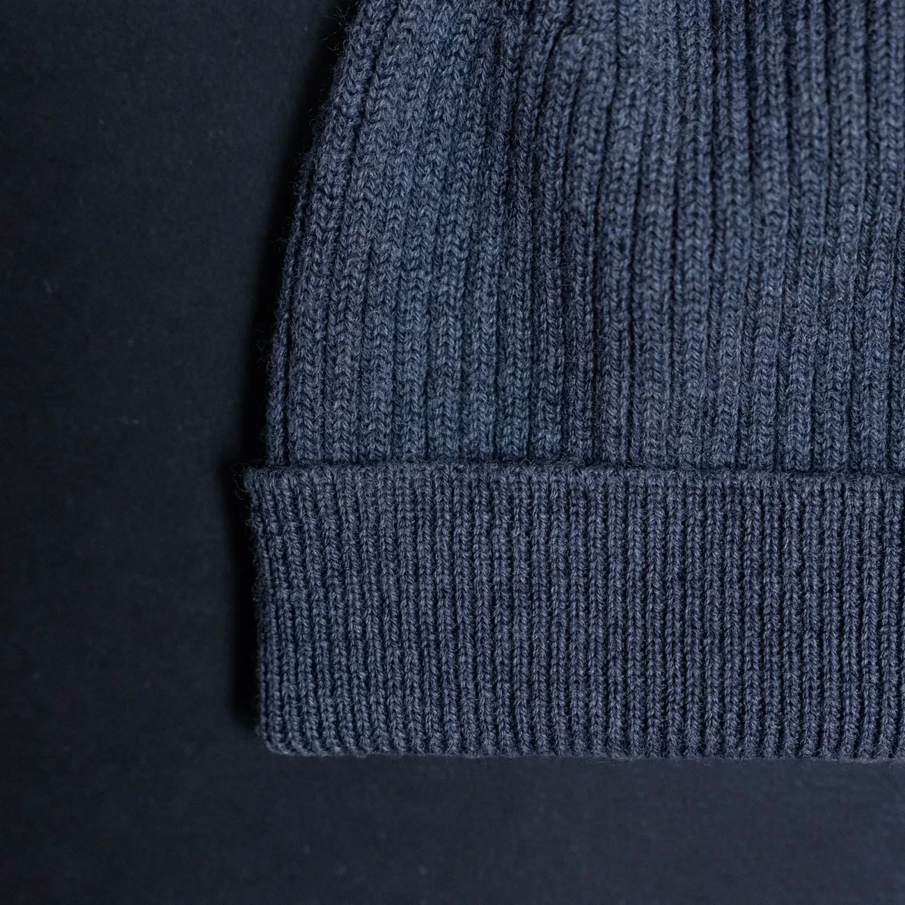 THE WOOLLY BEANIE - graphite grey - Image 2