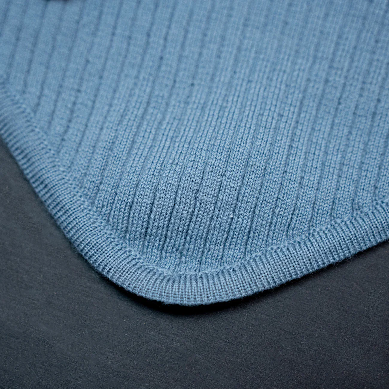 THE WOOLLY TRIANGLE SCARF SMALL - blue - Image 5