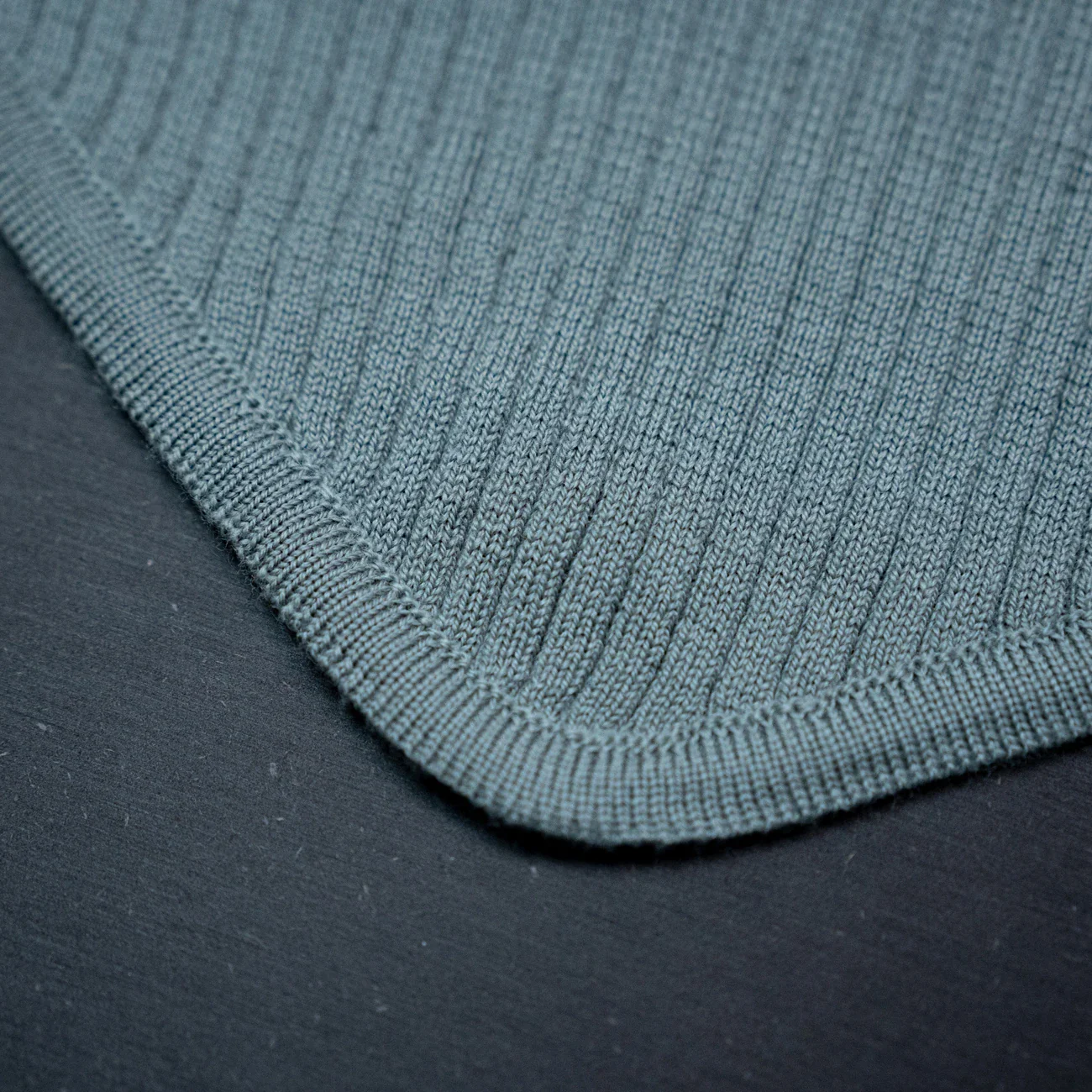 THE WOOLLY TRIANGLE SCARF SMALL - sage - Image 10